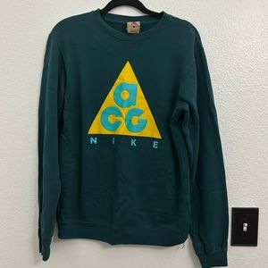Men’s small ACG Nike sweater
